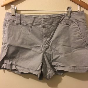 New York and Company khaki shorts
